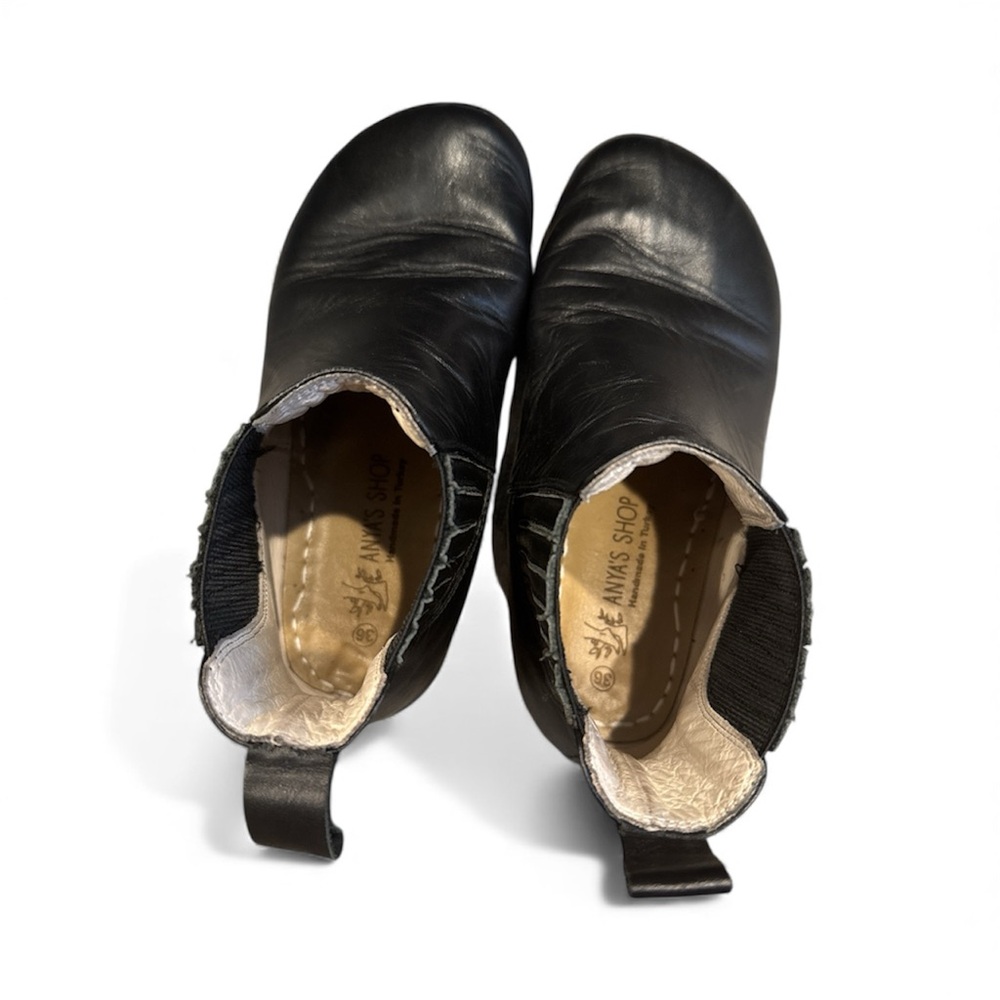 Anya’s Shop Lila Chelsea Boots